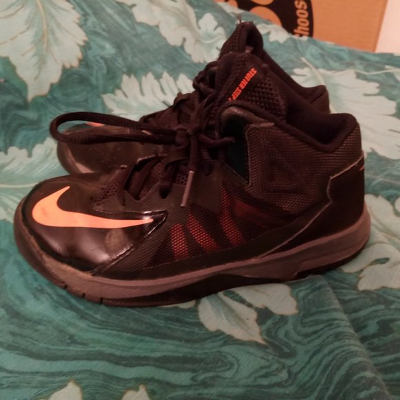 Nike Airmax Stutter Step 2 Size 2Y Youth - Picture 2 of 5